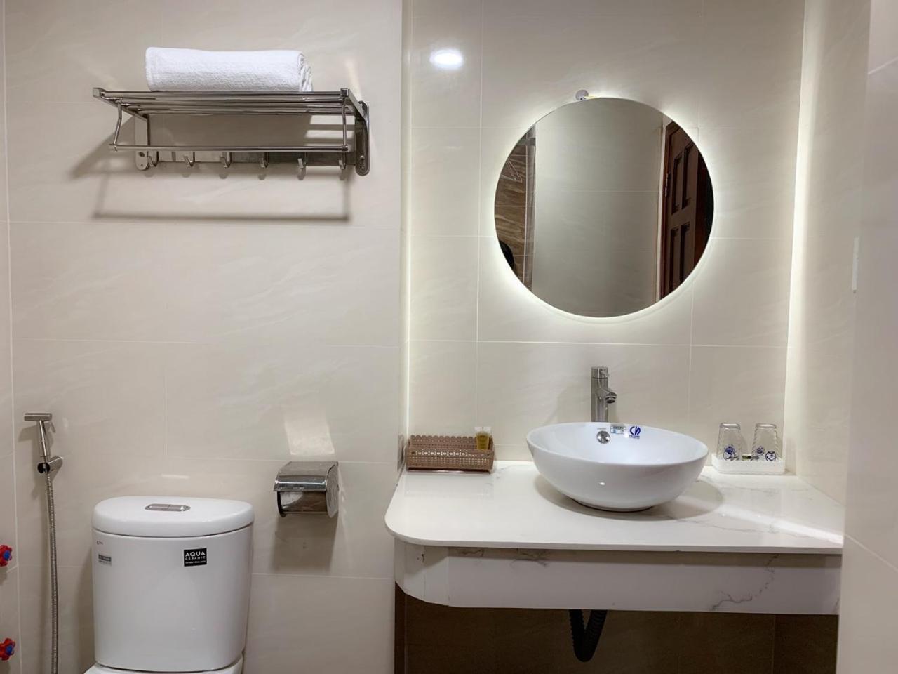 Khach San Trung Hieu Vung Tau Hotel Exterior photo