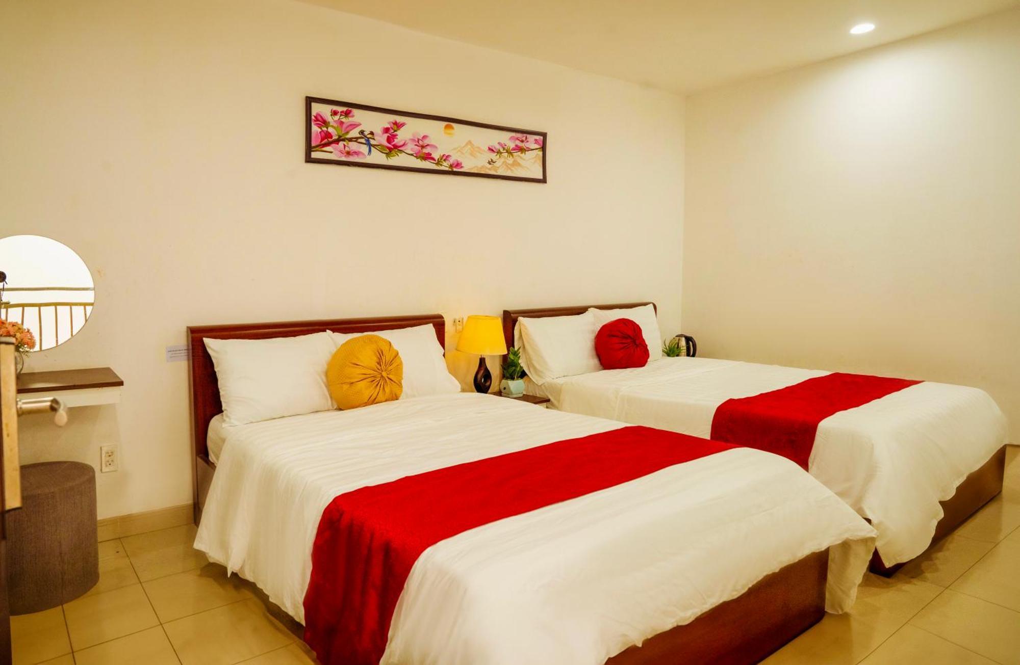 Khach San Trung Hieu Vung Tau Hotel Exterior photo